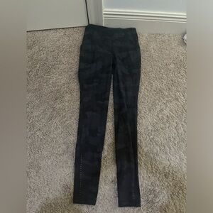 4 lulu camo swift speed high rise tight 28' leggings